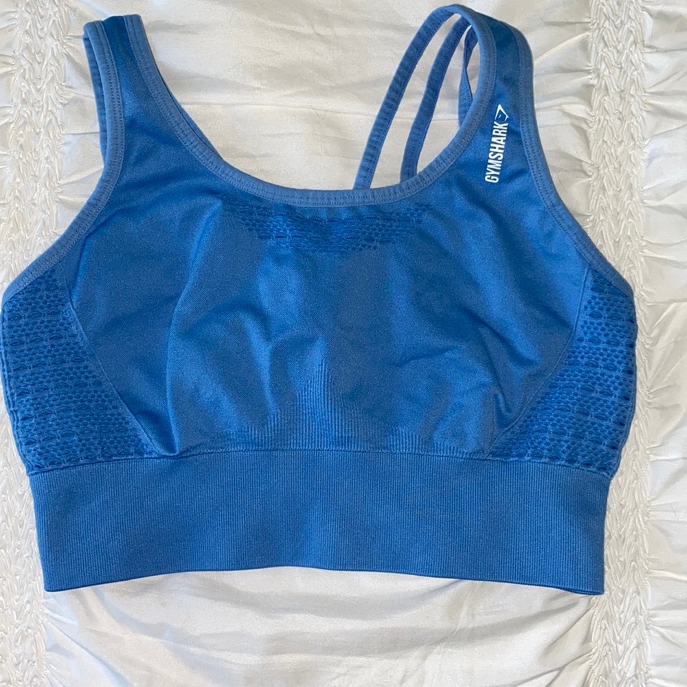 GYMSHARK SPORTS BRA. NEVER WORN. Tags off though